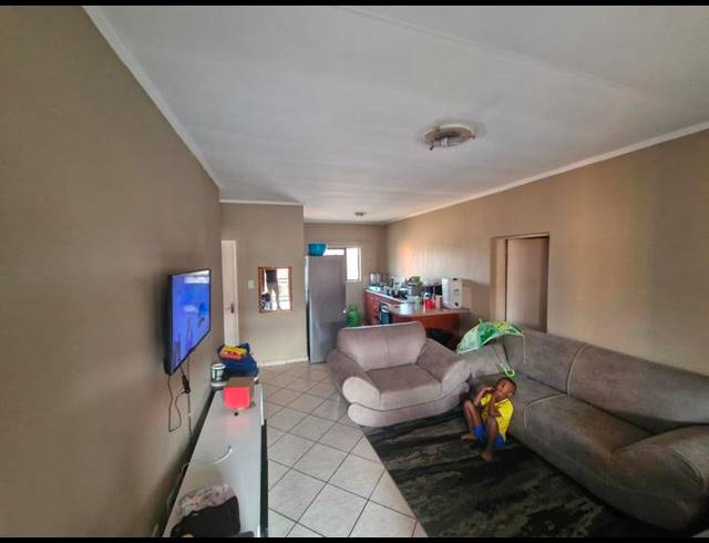 3 BEDROOM APARTMENT FOR SALE IN KLIPPOORTJE